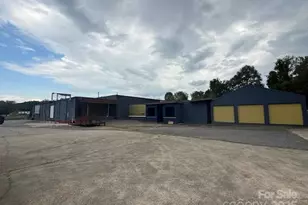 618 E Meeting St, Morganton, NC 28655 - Photo 1