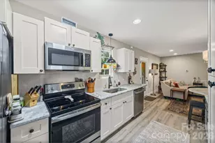 312 Flatrock St, Clover, SC 29710 - Photo 11