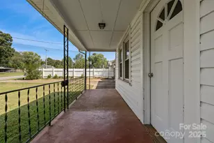 187 Oakridge Dr, Forest City, NC 28043 - Photo 5