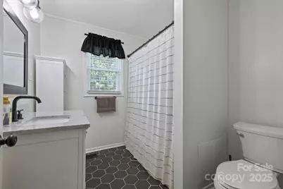 187 Oakridge Drive, Forest City, NC 28043 - Photo 15