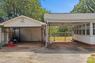 187 Oakridge Dr, Forest City, NC 28043 - Photo 3