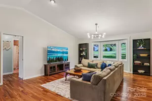 16 Amber Dr, Horse Shoe, NC 28742 - Photo 11