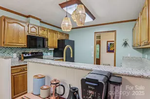 16 Amber Dr, Horse Shoe, NC 28742 - Photo 15