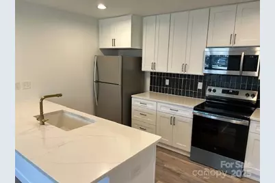 4333 Oak Forest Drive, Charlotte, NC 28215 - Photo 7