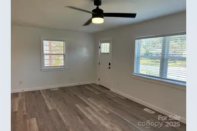 4333 Oak Forest Drive, Charlotte, NC 28215 - Photo 5