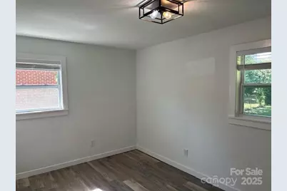 4333 Oak Forest Drive, Charlotte, NC 28215 - Photo 11