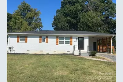 4333 Oak Forest Drive, Charlotte, NC 28215 - Photo 1