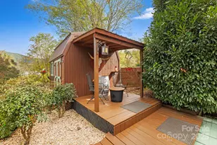 12 Timbers Edge Ln, Fairview, NC 28730 - Photo 5