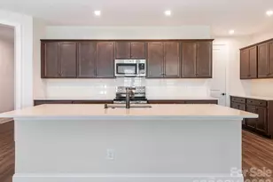 4423 Moxie Wy, Charlotte, NC 28215 - Photo 13