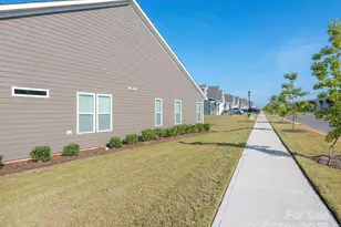 4423 Moxie Wy, Charlotte, NC 28215 - Photo 5