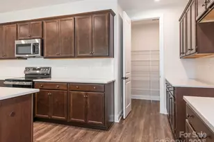 4423 Moxie Wy, Charlotte, NC 28215 - Photo 13