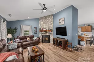 61 Blue Ridge Acres Rd, Asheville, NC 28806 - Photo 5