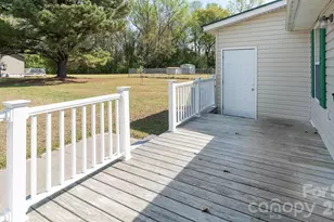 103 Blue Bird Ct, Rockingham, NC 28379 - Photo 3