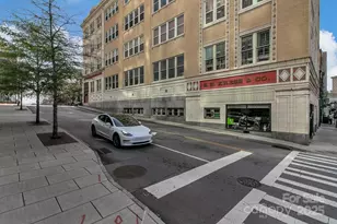 59 College St, Asheville, NC 28801 - Photo 3