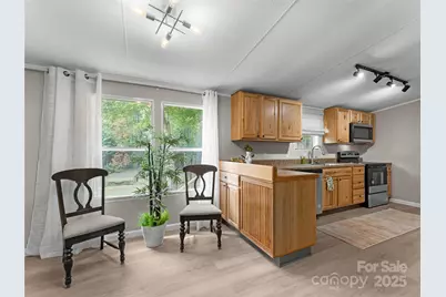 25 Overbrook Drive, Saluda, NC 28773 - Photo 11