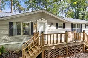 25 Overbrook Dr, Saluda, NC 28773 - Photo 1