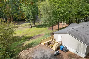 25 Overbrook Dr, Saluda, NC 28773 - Photo 35