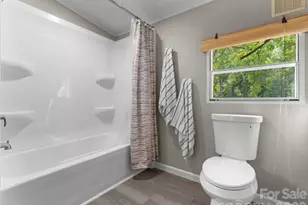 25 Overbrook Dr, Saluda, NC 28773 - Photo 21