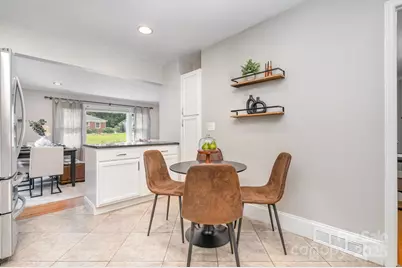 931 Hickory Nut Street, Charlotte, NC 28205 - Photo 11