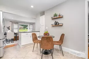 931 Hickory Nut St, Charlotte, NC 28205 - Photo 11