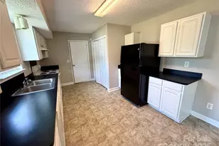 6903 Seney Dr, Charlotte, NC 28214 - Photo 9