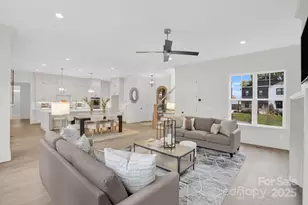 4918 Buckingham Dr, Charlotte, NC 28209 - Photo 17