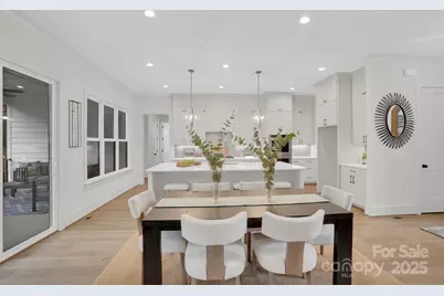 4918 Buckingham Drive, Charlotte, NC 28209 - Photo 13