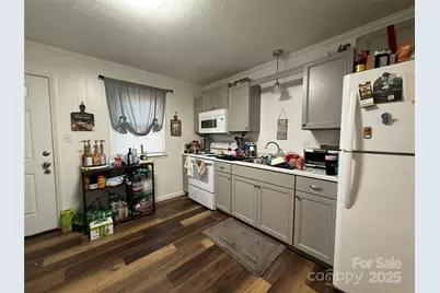 71 Maple Street, Clyde, NC 28721 - Photo 9