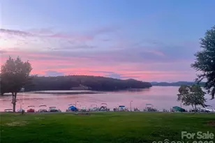 589 Newport Dr, Mount Gilead, NC 27306 - Photo 3