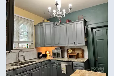 423 E Main Street, Conway, NC 27820 - Photo 19