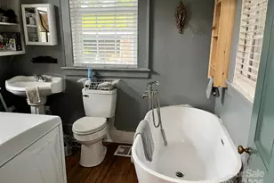 423 E Main St, Conway, NC 27820 - Photo 23