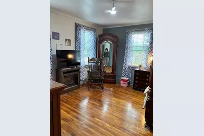 423 E Main Street, Conway, NC 27820 - Photo 5