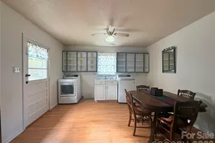 801 N Grove St, Lincolnton, NC 28092 - Photo 33