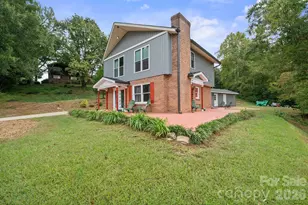 801 N Grove St, Lincolnton, NC 28092 - Photo 3