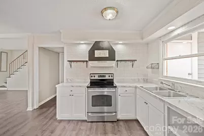 801 N Grove Street, Lincolnton, NC 28092 - Photo 7