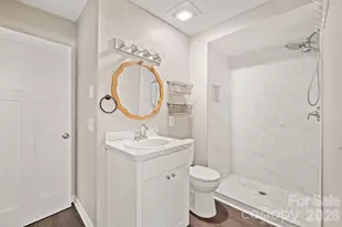 801 N Grove St, Lincolnton, NC 28092 - Photo 21