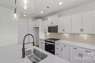 114 Canary Ln, Mooresville, NC 28115 - Photo 5