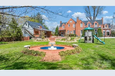 300 Morgan Street, Marion, NC 28752 - Photo 3