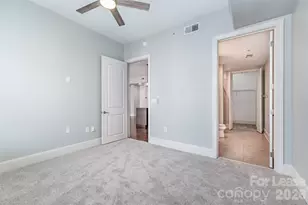 4625 Piedmont Row Dr, Charlotte, NC 28210 - Photo 13