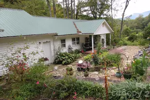 524 Clear Creek Rd, Burnsville, NC 28714 - Photo 15