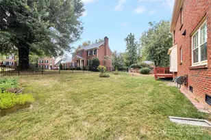 1401 Matthews Plantation Dr, Matthews, NC 28105 - Photo 41