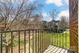 328 W 6th St, Charlotte, NC 28202 - Photo 23