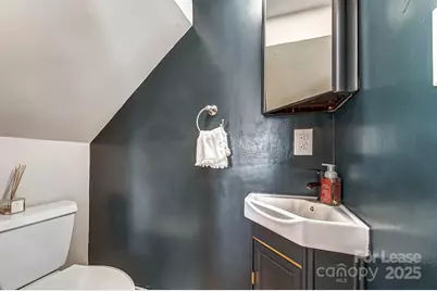 328 W 6th Street #1, Charlotte, NC 28202 - Photo 11