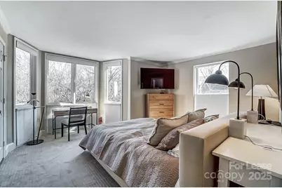 328 W 6th Street #1, Charlotte, NC 28202 - Photo 17