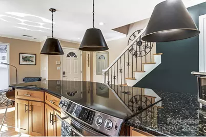 328 W 6th Street #1, Charlotte, NC 28202 - Photo 7