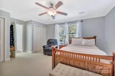 555 19th Avenue Lane NW, Hickory, NC 28601 - Photo 31