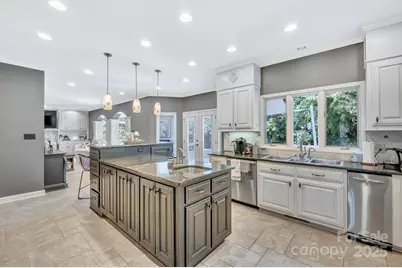 555 19th Avenue Lane NW, Hickory, NC 28601 - Photo 19