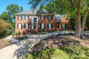 555 19th Ave Ln NW, Hickory, NC 28601 - Photo 5