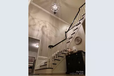 555 19th Avenue Lane NW, Hickory, NC 28601 - Photo 9