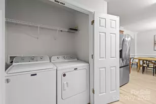 8200 Kerrybrook Cir, Charlotte, NC 28214 - Photo 33